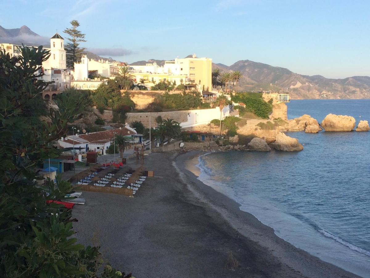 Sea & Pool View Garden Apartment Las Palmeras Nerja Exterior foto